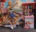 Juguete Muñeca Tiny Con Bicicleta Candy 30cm Articulado - Imagen 6