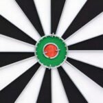 Juego De Dardos Tiro Al Blanco Tablero Reversible - Imagen 7