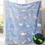 Manta Frazada Luminosa Soft Brilla En Oscuridad 1 1/2 Plaza Color Dino Diseño De La Tela Estampado - Imagen 2