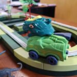Pista Carreras Auto Electrica Dinosaurios 80pzs Babymovil - Imagen 4