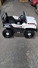 Auto Jeep A Bateria Musica Luz 12v Zaki Babymovil Color Blanco - Imagen 187